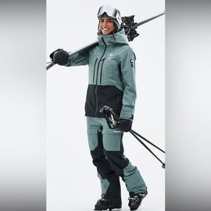 Montec MOSS jacket and ski pants ladies S / XS